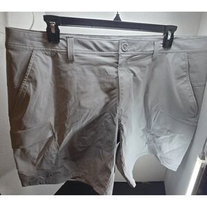 NWT Under Armour Men's Gray Shorts Size 42 Dry Fit